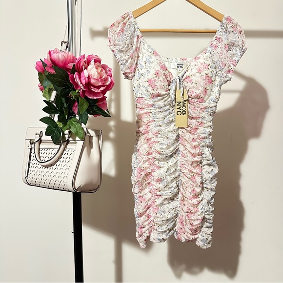 Madden NYC Smocked & Tiered Floral Dress | NEW - Picture 8 of 10